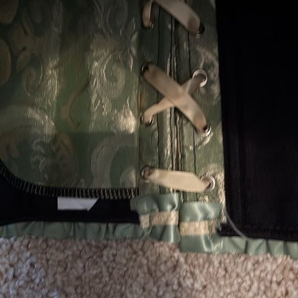 NEW - Brocade Corset/Bustier w/ flexible
Boning - Satin Ribbons - Picture 4 of 7